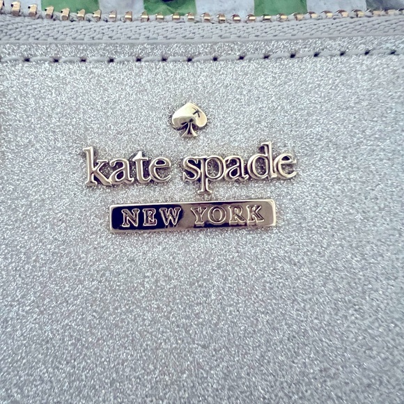Brand new Kate Spade Burgess Court Magda. - Picture 3 of 10